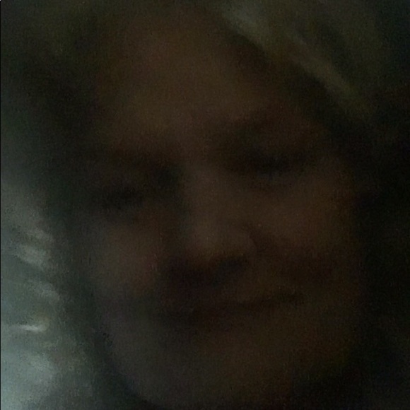 Meet your Posher, Terra - Picture 1 of 1